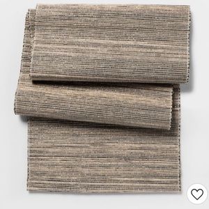 NWOT Shimmer Woven Table Runner